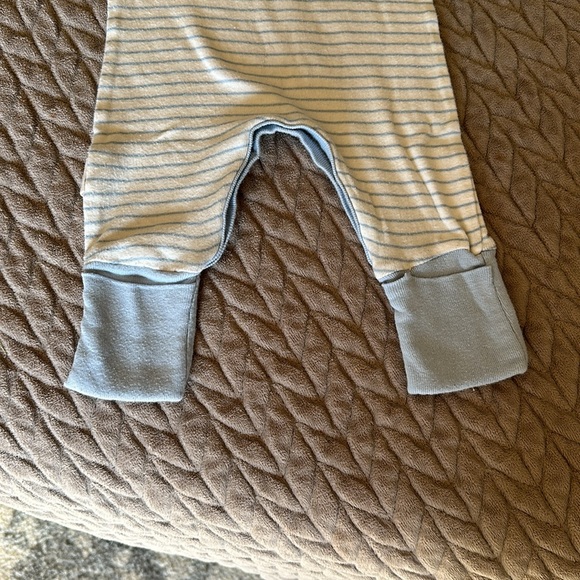 Burt’s Bees Baby playsuit - Picture 5 of 5